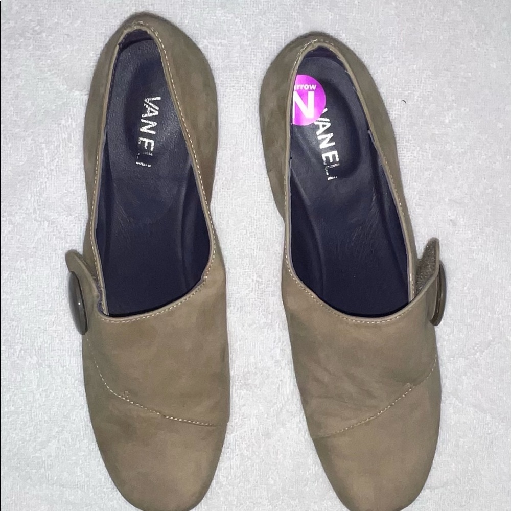 Beige wedge suede shoes